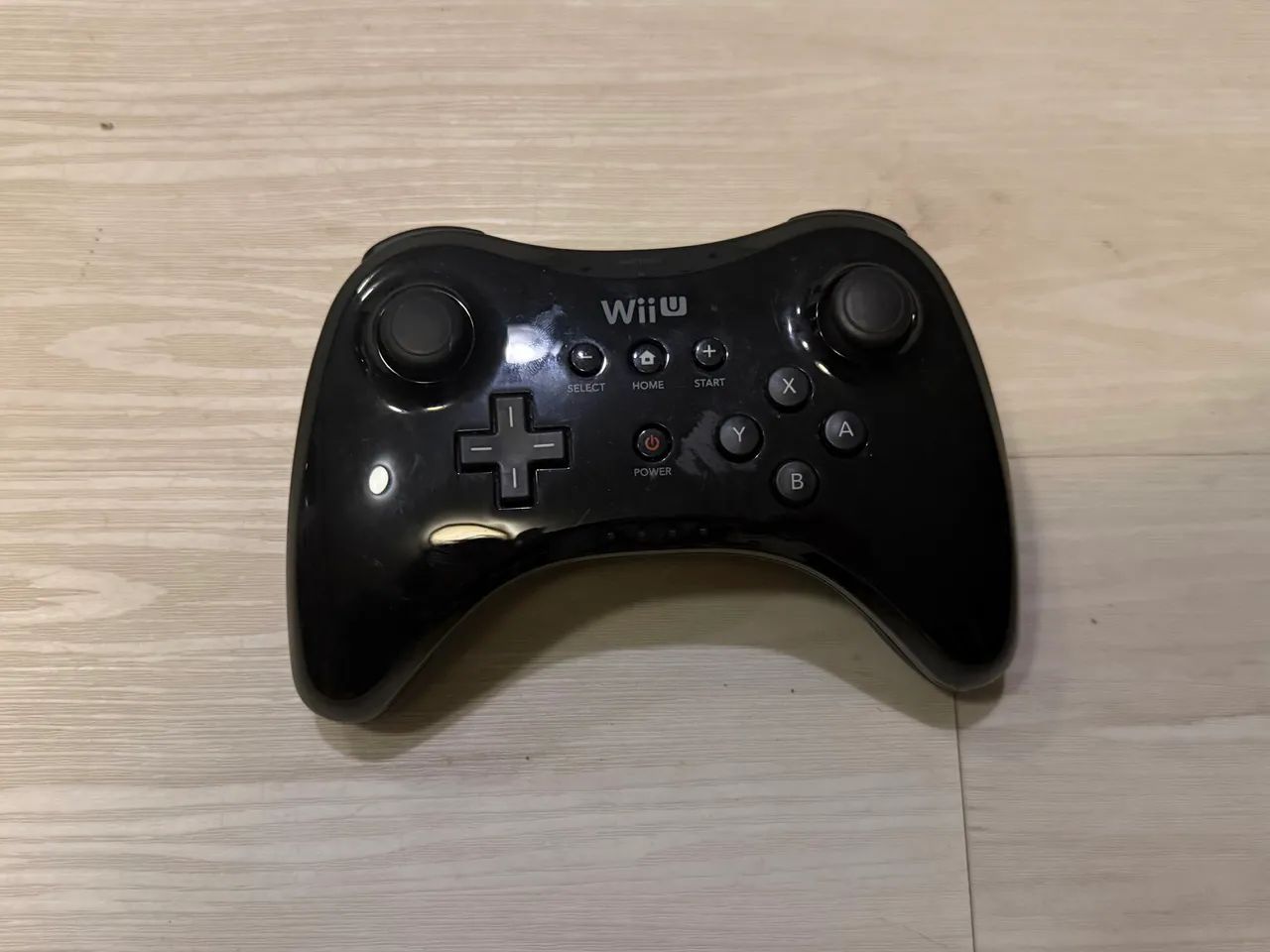 NINTENDO WII U PRO CONTROLLER