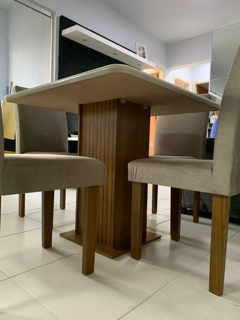 Mesa de jantar 4 lugares, semi nova.  - Foto 3