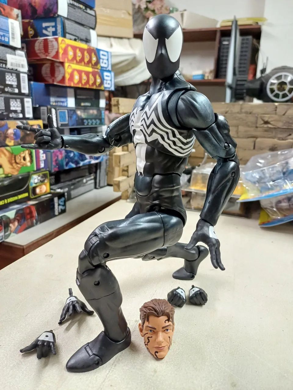 Homem-Aranha uniforme negro Spider-Man black suit 12 polegadas 30 cm - Foto 3