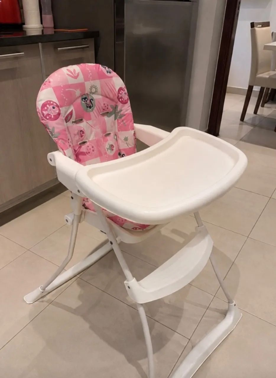 Cadeira de alimentação infantil 