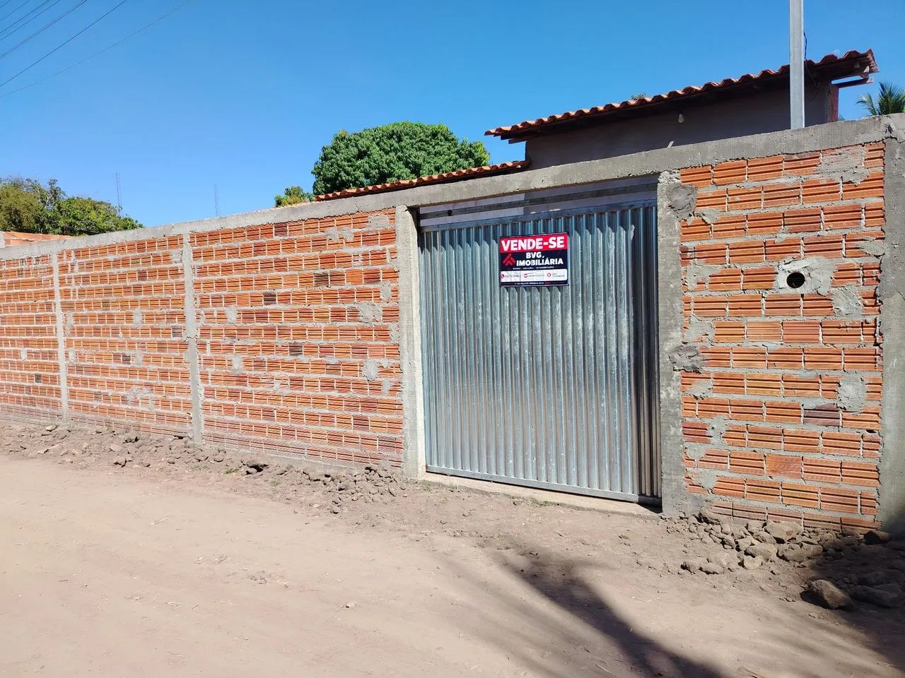 CASA A VENDA NO ALTO DA MODERAÇÃO 