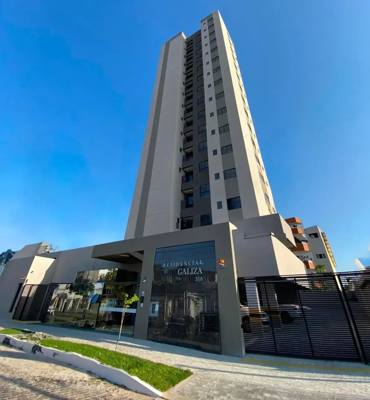 Apartamento novo com dois quartos sendo um suíte