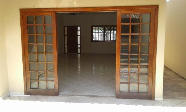 Casa no Jardim Itália c/ Guarita de segurança na Rua - Foto 6