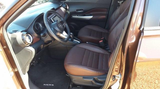 NISSAN KICKS NAC. SL 1.6 16V CVT FLEX Marrom 2017/2018 - Foto 14