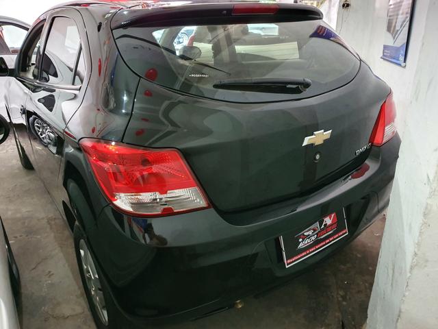 Onix 2015 1.0 1 mil de entrada Aércio Veículos gtcg - Foto 2