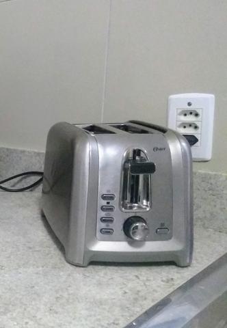 Torradeira Gourmet Inox Oster