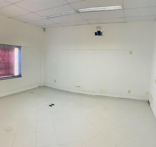 Locação sala comercial na 4ª Avenida em Balneário Camboriú - Foto 9