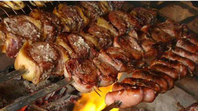 Churrasqueiro e para seu evento e restaurante