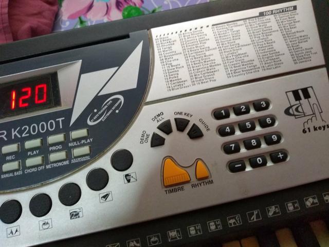 Vendo teclado 180$ - Foto 6