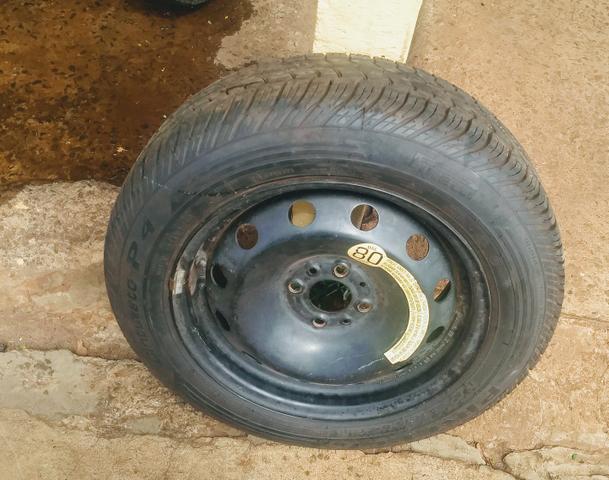 Pneu pirelli+ roda