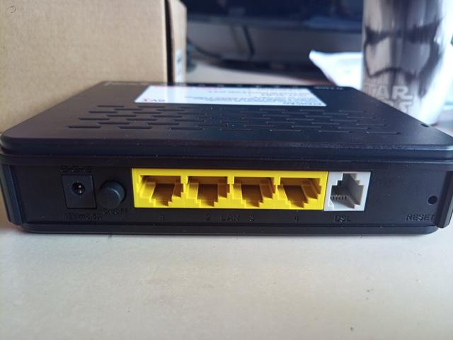 Modem D-Link DSL-2730R - Foto 4