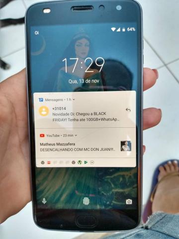 Vendo ou troco moto z 2play - Foto 2