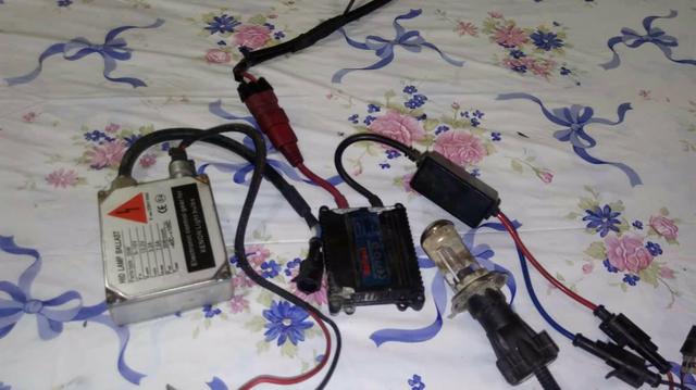 2 reatores e 1 lâmpada bixenom - Foto 2