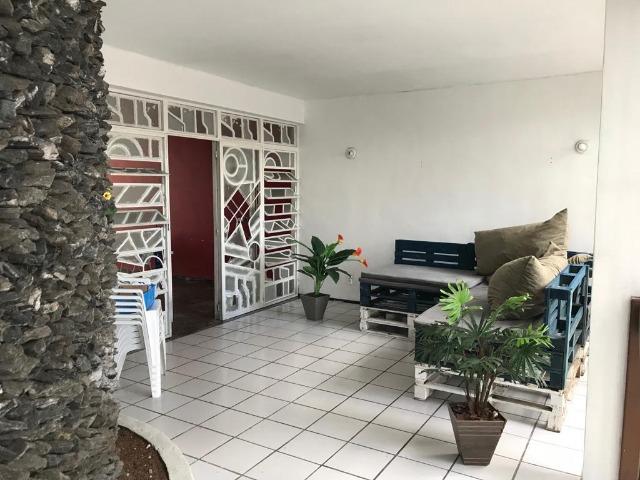 Casa com 4 dormitórios para alugar, 400 m² por R$ 3.500/mês - Foto 4