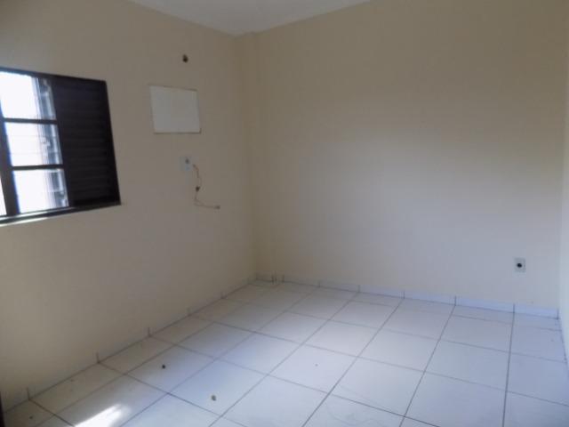 Vendemos Excelente Apto no Cond. Atenas (Térreo) - Foto 4