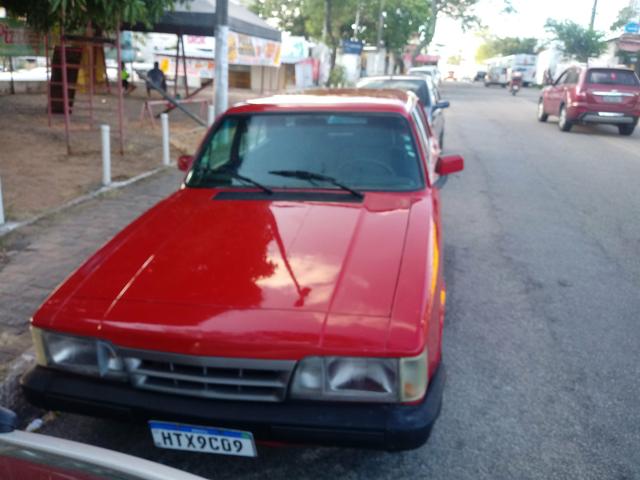 Opala Comodoro 1990
