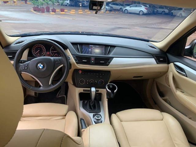 BMW X1 Sdriver 18i Marrom e bancos Bege - Foto 4