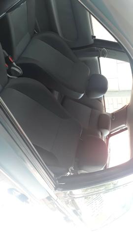 Vendo ou troco por carro financiado