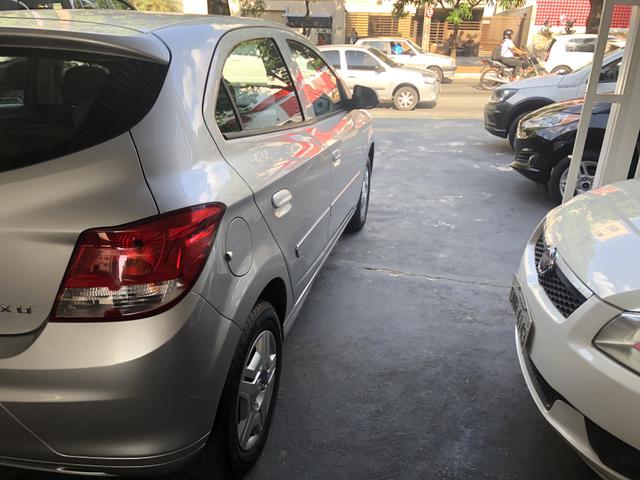 Chevrolet Onix LT 1.0 Prata 2015 - Foto 6