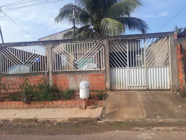 Vende-se ou troca casa150.000 com dois apartamento