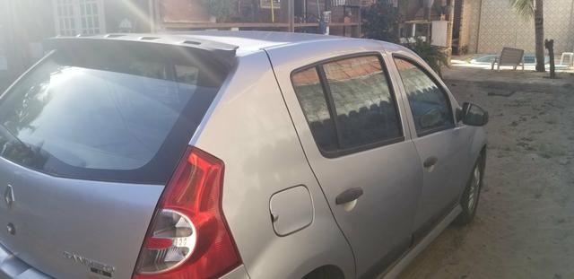 Vendo Sandero 2010 - Foto 2