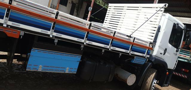 Carroceria muito nova! para caminhão truck - Foto 4