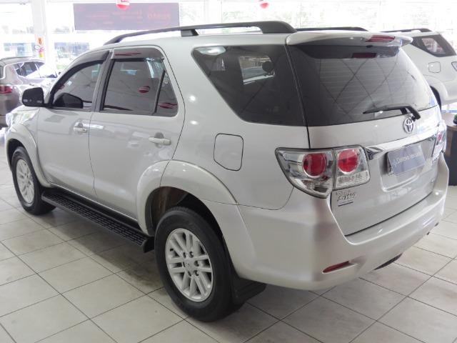 Hilux SW4 3.0 SRV 4x4 Diesel 7 Lugares Automático - Foto 12