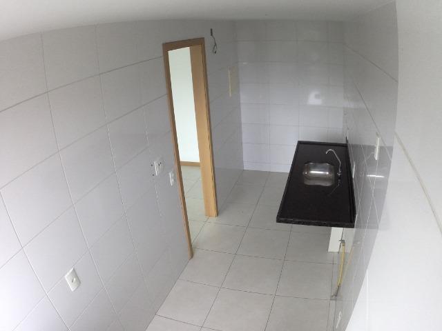 APM-09-Apartamento com Excelente Quintal Próximo ao Centro Comercial de Laranjeiras - Foto 11