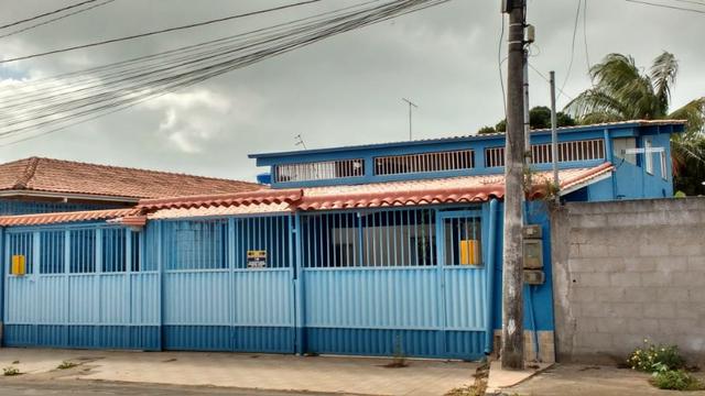 Casa 5 qtos 1 suite 3 banheiros garagem coberta 5 carros