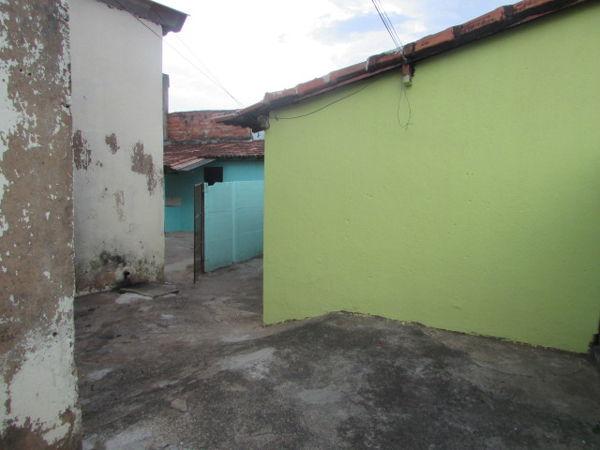 Casa com 1 quarto - Bairro Cidade Jardim em Goiânia - Foto 3