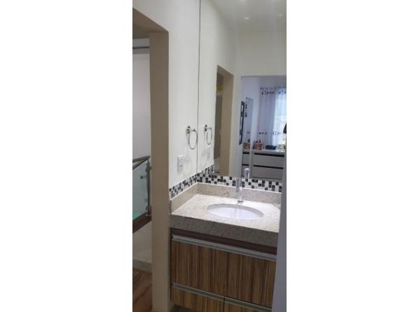 Linda casa de 2 quartos em Quintino - Foto 5