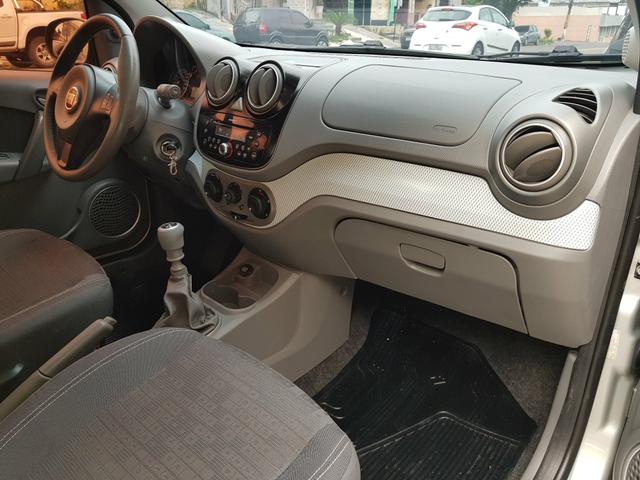 Fiat Palio attractive 1.4 Itália 2014 - Foto 18