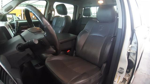 Dodge Ram Laramie 2012/2012 - 110.000km - 137.900,00 - Foto 18