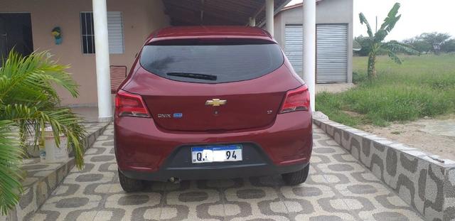 Chevrolet Onix 2018 - Foto 3