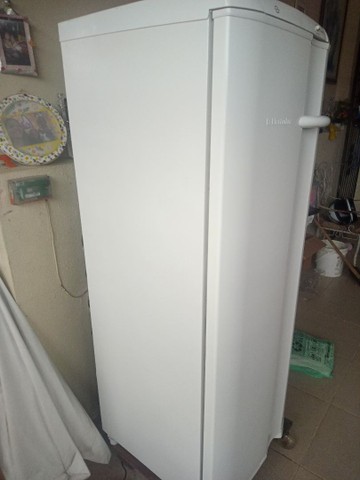 Freezer vertical Eletrolux 5 gavetas - Foto 4