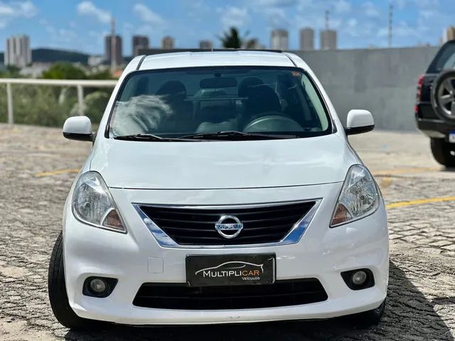 Nissan VERSA FLEX SL 1.6 16V 2014 em Paraná - SóCarrão