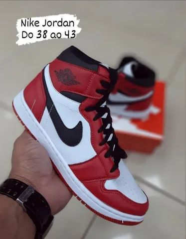 Tênis Nike Air Jordan 1