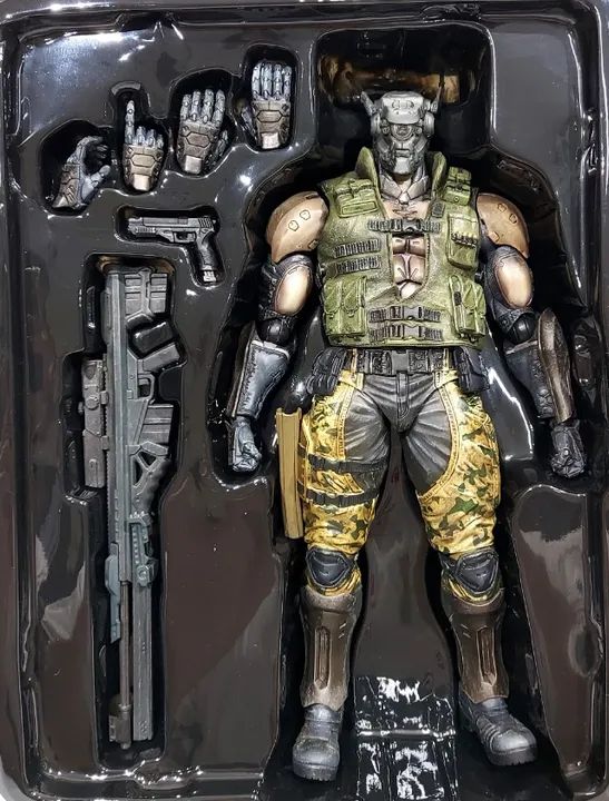 Briareos Play Arts Kai  - Foto 4