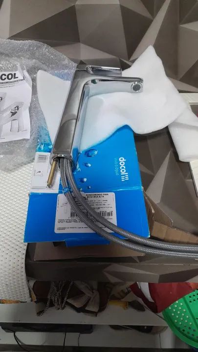 VENDO Torneira monocomando quente e fria LIFT CHROME DOCOL NOVA !! - Foto 4