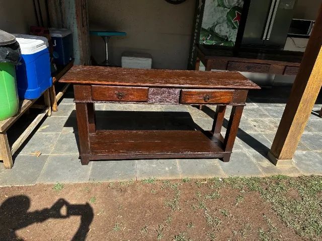 Aparador madeira rústica com 2 gavetas R$ 900