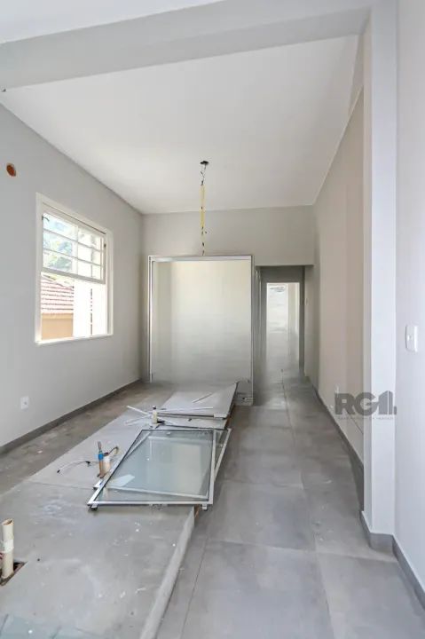 Casa Comercial de 290m² no Bairro Auxiliadora - Porto Alegre, 14 salas, 6 vagas.Esta casa  - Foto 10