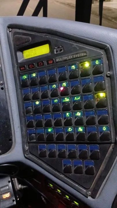 Ônibus  46 lugares completo  - Foto 12