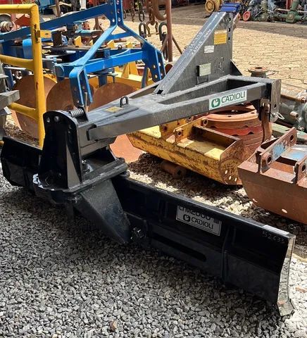 Plaina traseira reversível mecânica 2m - Foto 2