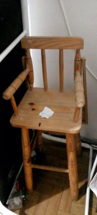 Cadeira Infantil de Madeira - Foto 2