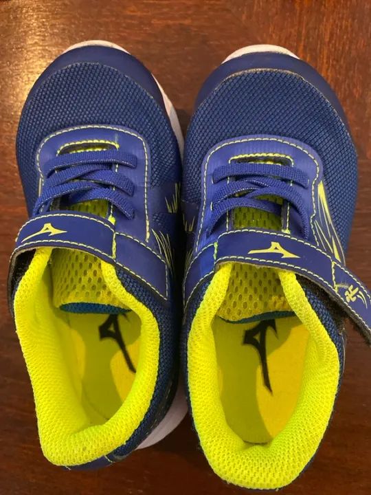 Tênis Infantil Mizuno - Azul e Amarelo - Foto 4
