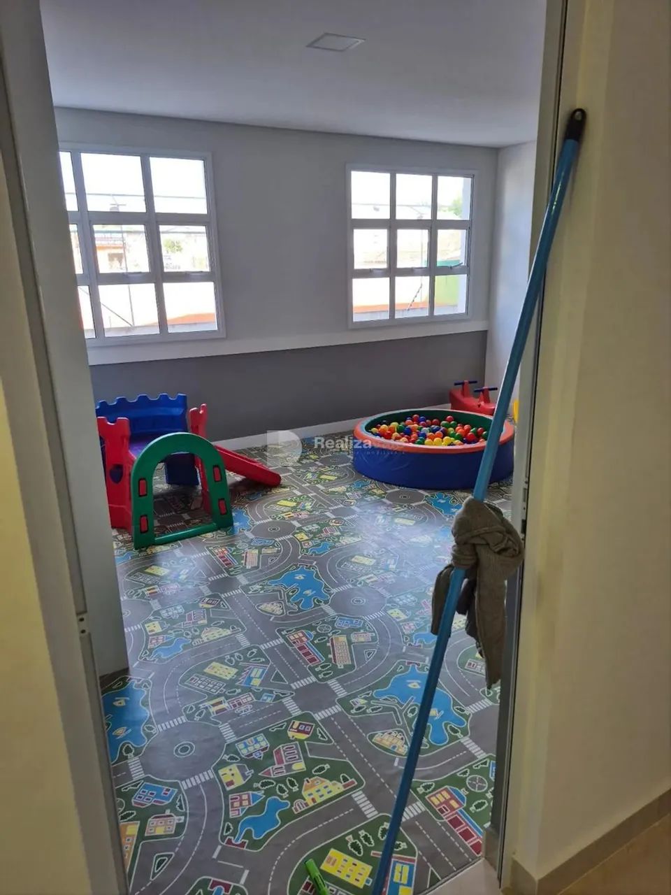 Apartamento para alugar em Jacareí, Loteamento Villa Branca, com 2 quartos, com 82 m² - Foto 2