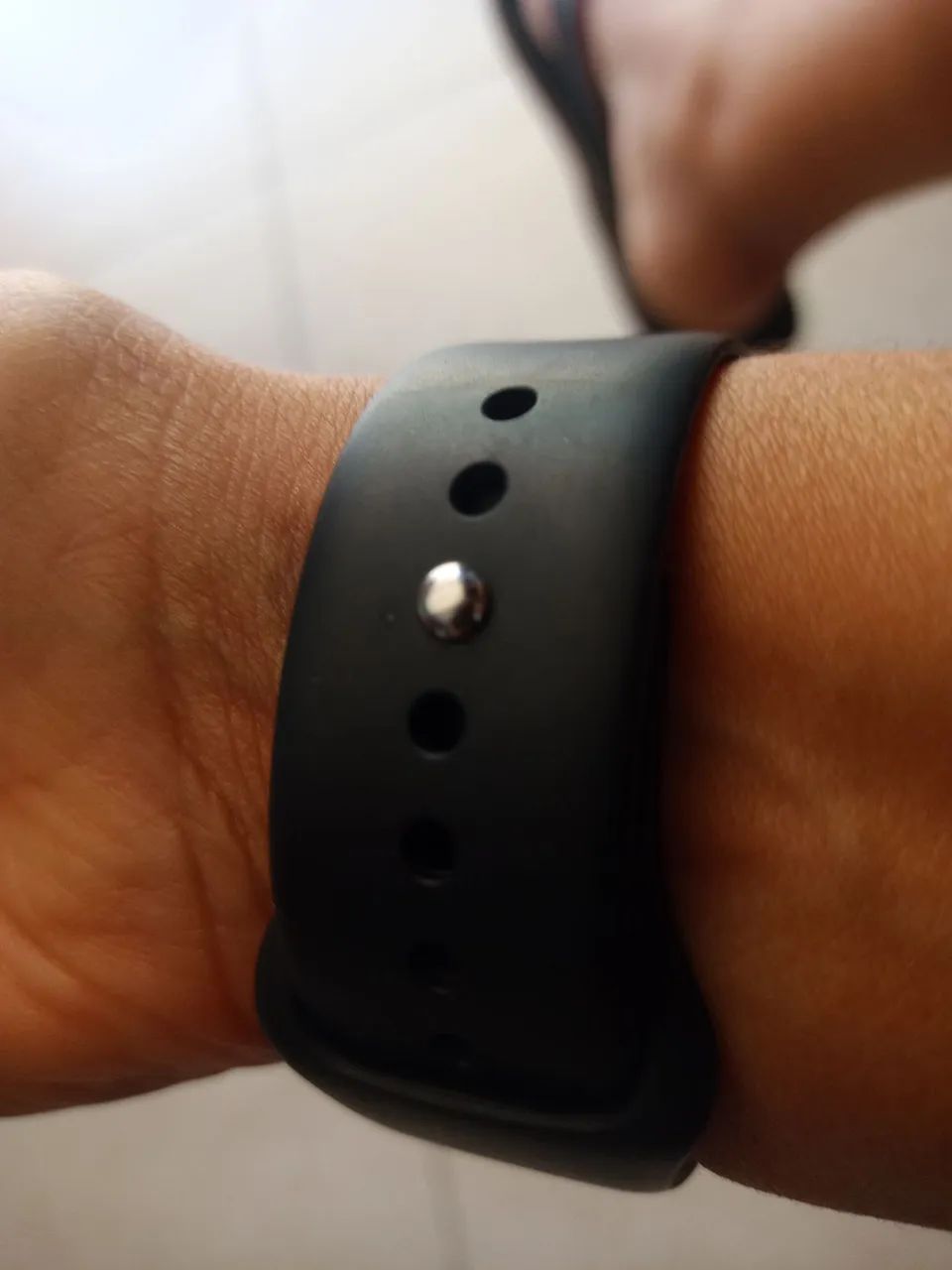 Smartwatch com funções de chamada e mensagens - Foto 4