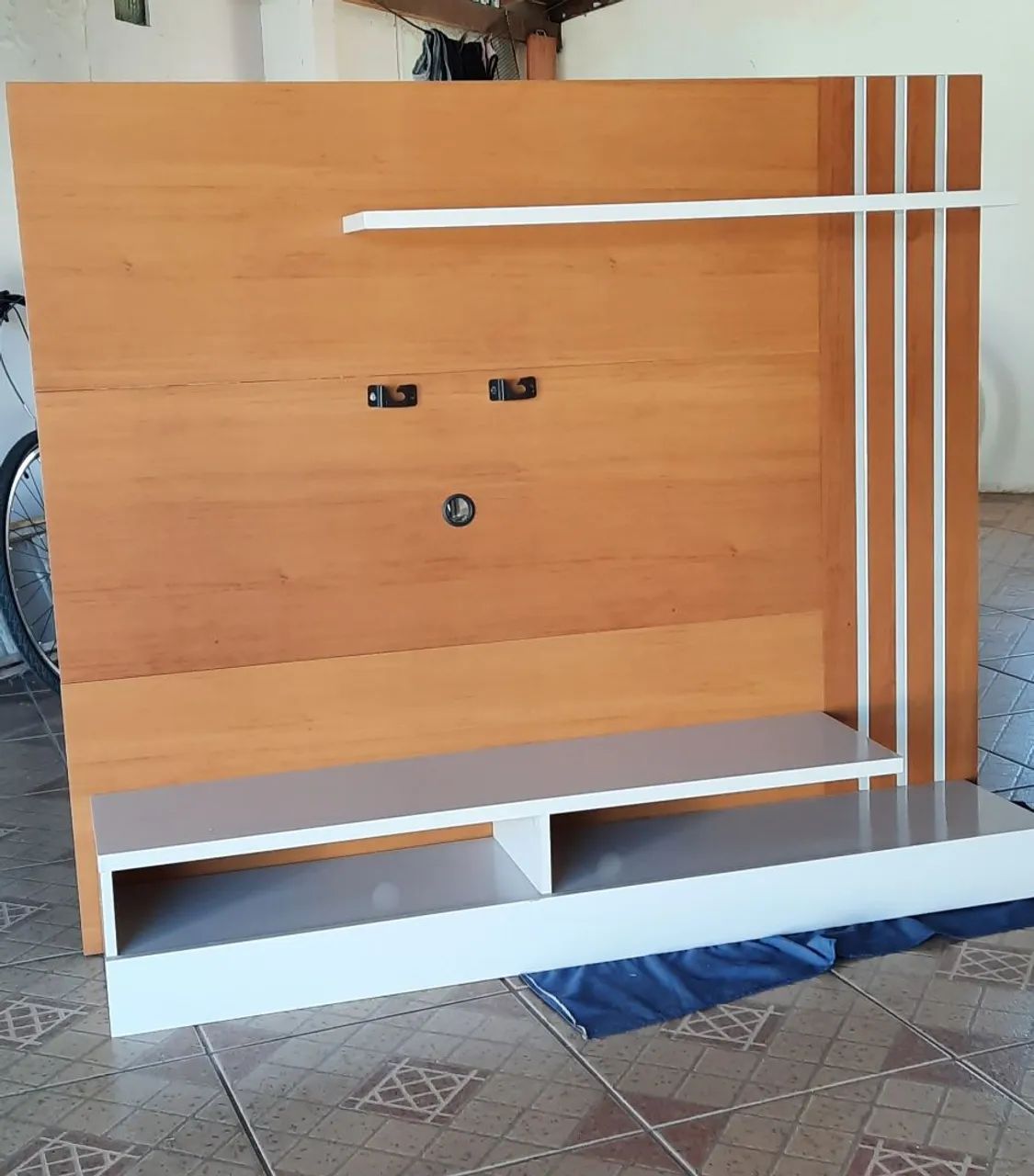 Painel para TV com prateleira e nicho - Foto 3