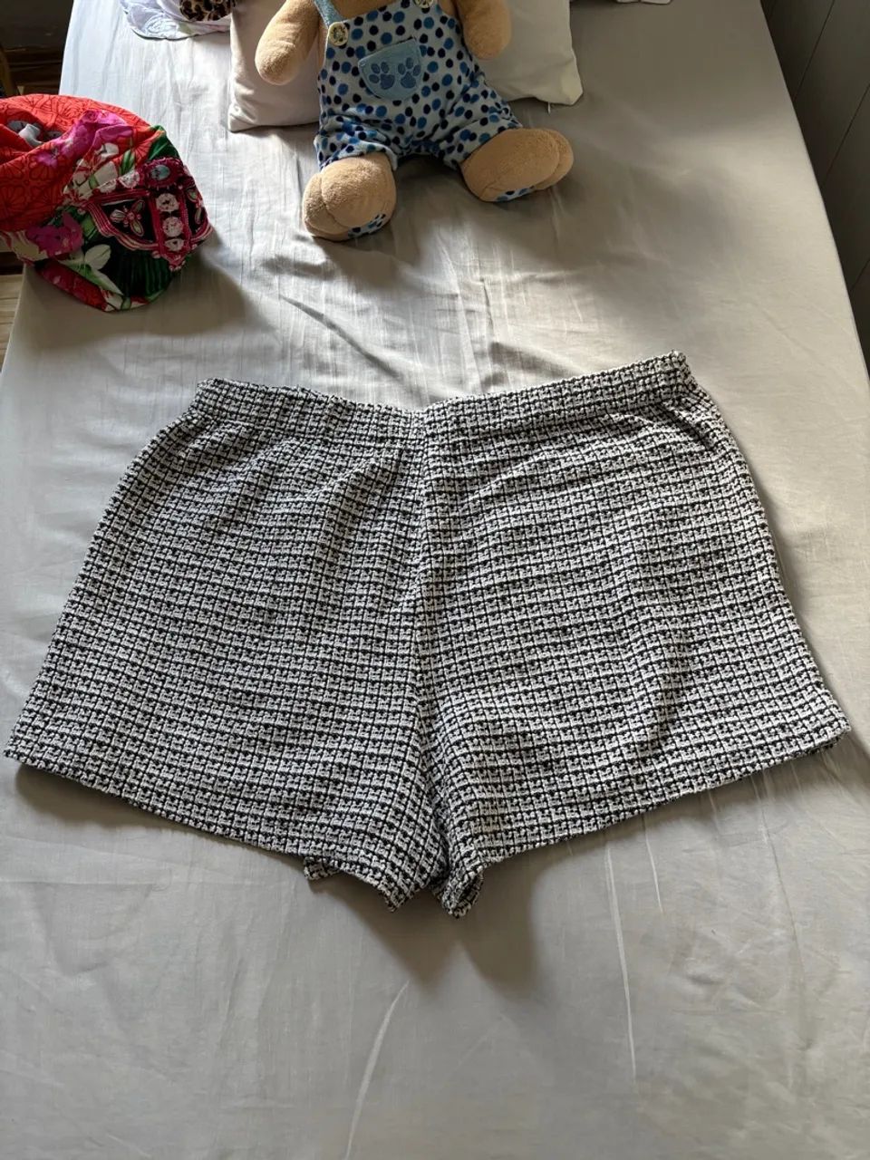 Short Saia xadrez branca e preta - Foto 3