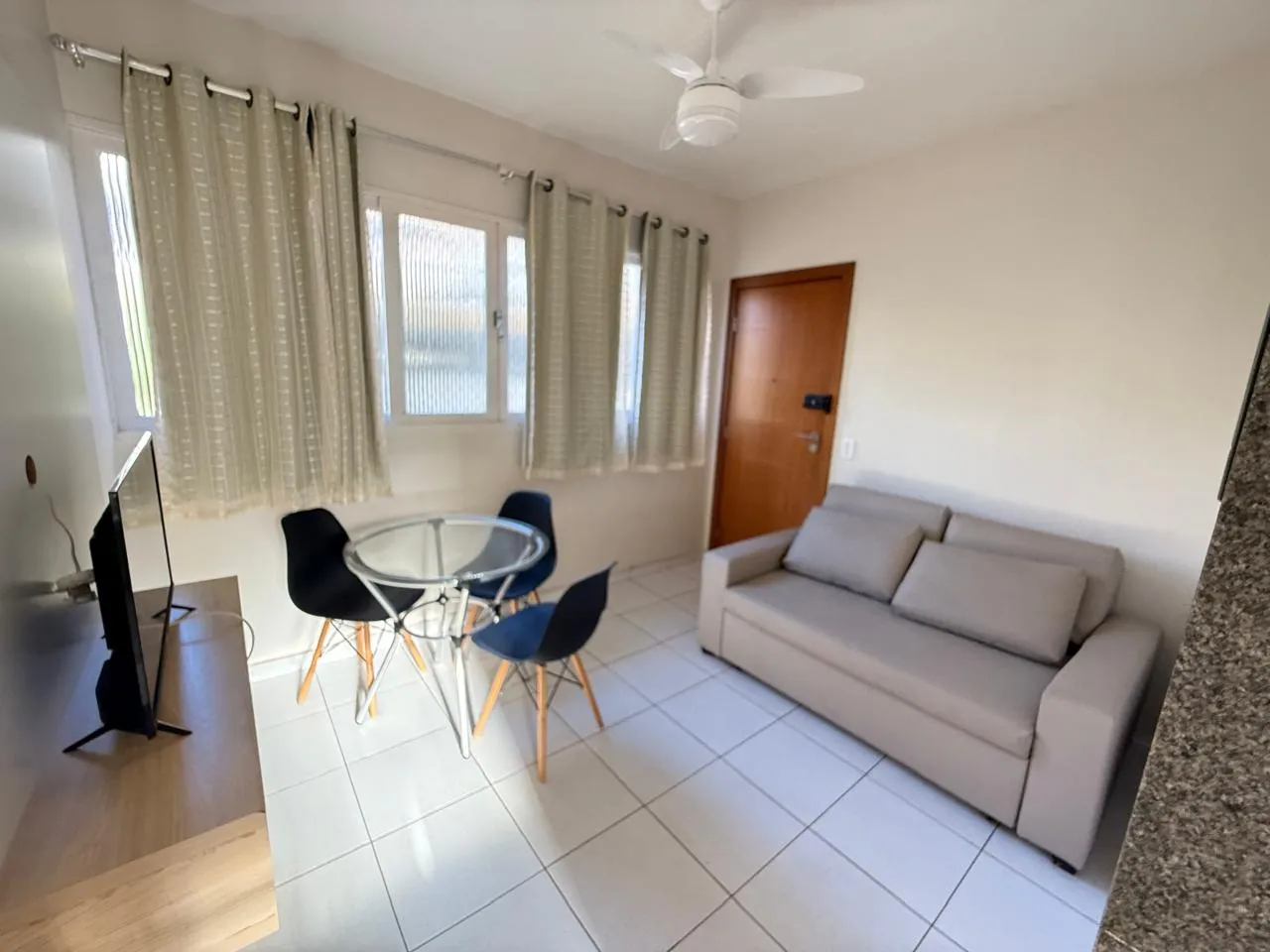 Apartamento para aluguel com 02 quartos c/suíte - Coqueiral de Itaparica- Vila Velha-ES